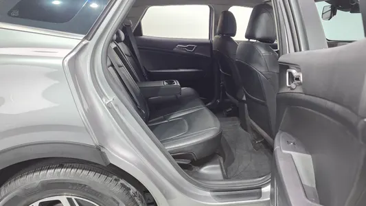 Kia 5 2.0 2WD 2022 11