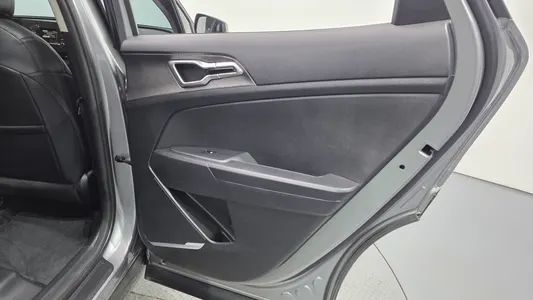 Kia 5 2.0 2WD 2022 25