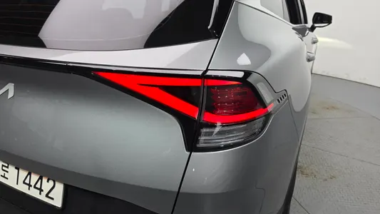 Kia 5 2.0 2WD 2022 23