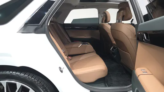 Hyundai (GN7) 2024 11