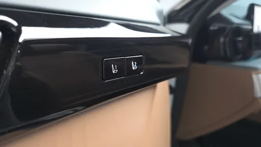 Hyundai (GN7) 2024 28