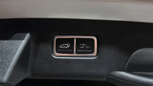 Kia 4 HEV 1.6 4WD 2023 19