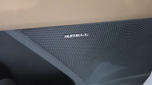 Kia 4 HEV 1.6 4WD 2023 37
