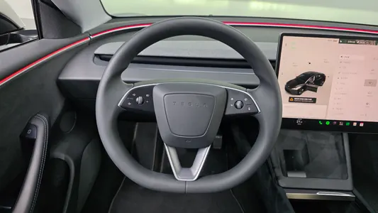 Tesla 3 AWD 2024 13