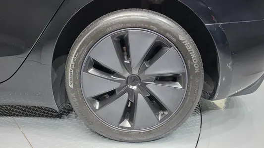 Tesla 3 AWD 2024 22