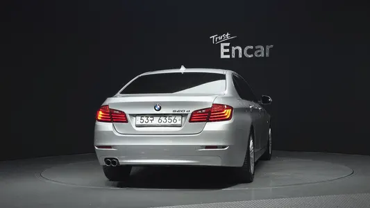 BMW 5 Series (F10) 520d 2015 4