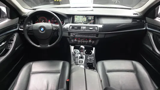 BMW 5 Series (F10) 520d 2015 7