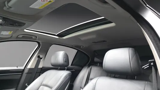 BMW 5 Series (F10) 520d 2015 16