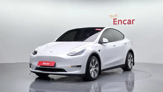 Tesla Y AWD 2021