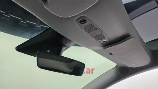 Tesla Y AWD 2021 33