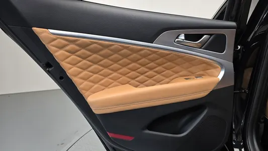 Genesis G70 3.3T 4WD 2022 25