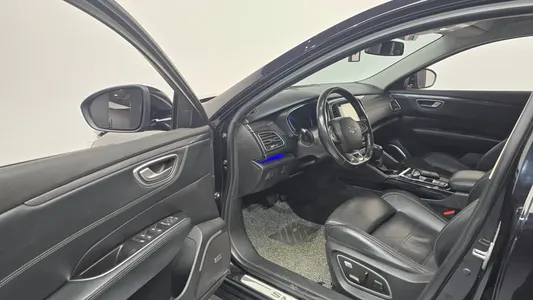 Renault Korea SM6 2.0 LPe LE () 2016 10