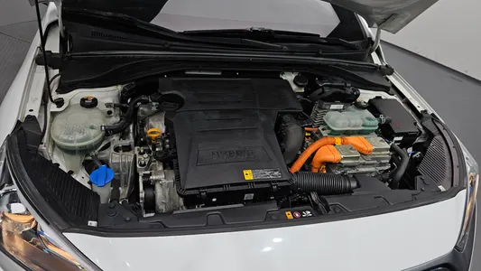 Hyundai 아이오닉 하이브리드 1.6 HEV 2020 6