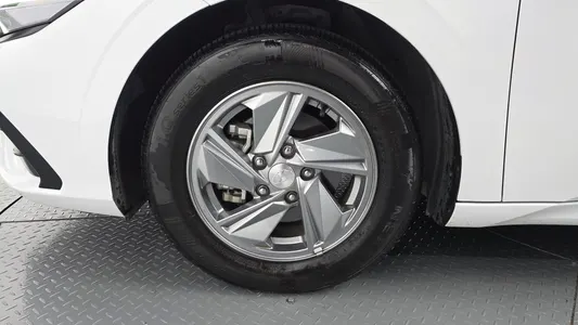 Hyundai (CN7) 1.6 LPi () 2023 5