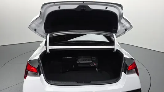 Hyundai (CN7) 1.6 LPi () 2023 19
