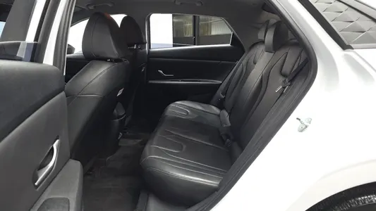 Hyundai (CN7) 1.6 LPi () 2023 27