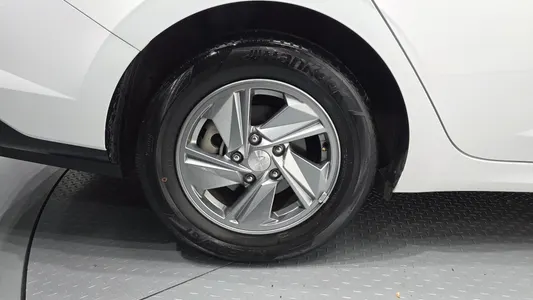 Hyundai (CN7) 1.6 LPi () 2023 22