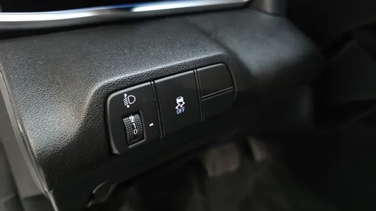 Hyundai (CN7) 1.6 LPi () 2023 28