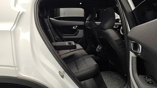 Polestar 2 2022 12