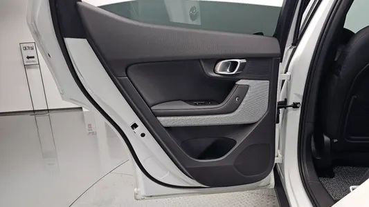 Polestar 2 2022 26