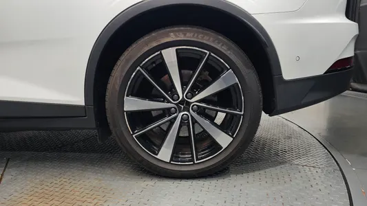 Polestar 2 2022 22
