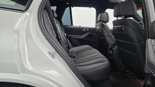 BMW X5 (G05) xDrive 40i M 2024 10