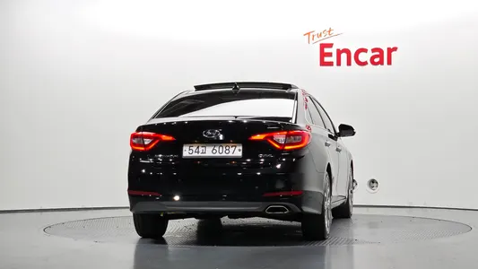 Hyundai LF 2.0 2014 4