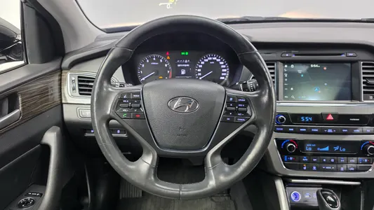 Hyundai LF 2.0 2014 13