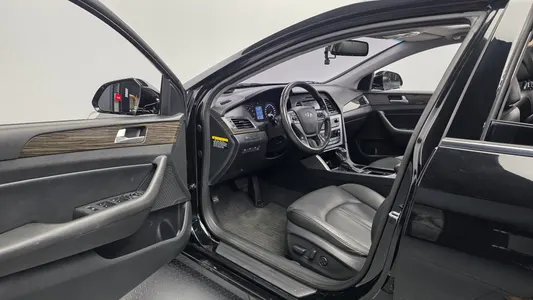 Hyundai LF 2.0 2014 10