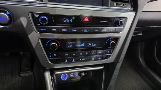 Hyundai LF 2.0 2014 16