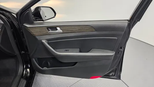 Hyundai LF 2.0 2014 26