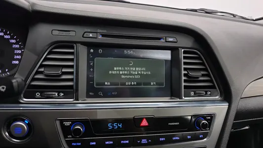 Hyundai LF 2.0 2014 28
