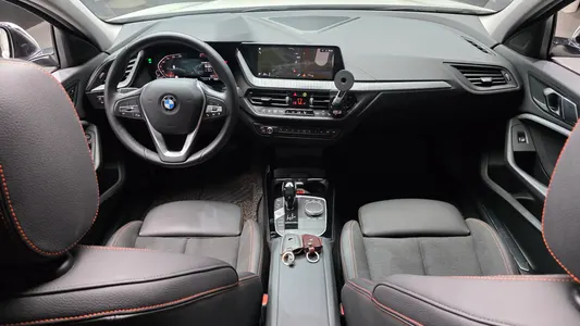 BMW 1 Series (F40) 118d 2021 7