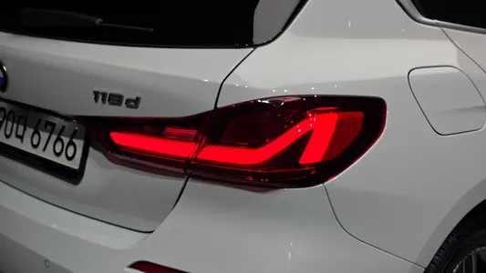 BMW 1 Series (F40) 118d 2021 23