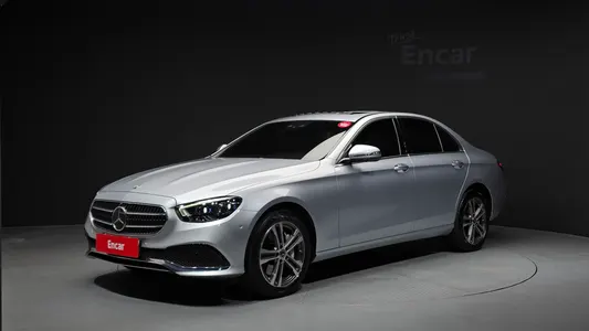 Mercedes-Benz E-Class W213 E350 4MATIC 2021