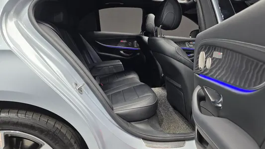 Mercedes-Benz E-Class W213 E350 4MATIC 2021 11
