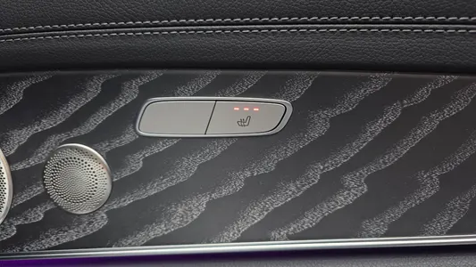 Mercedes-Benz E-Class W213 E350 4MATIC 2021 32