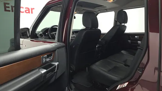 Land Rover 4 3.0 SDV6 SE 2016 11