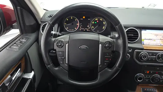 Land Rover 4 3.0 SDV6 SE 2016 13