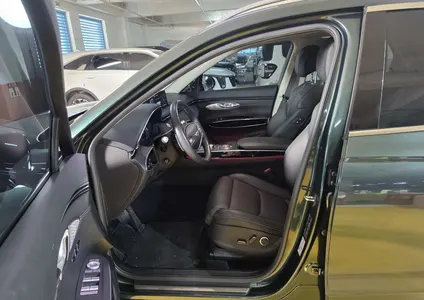 Genesis GV70 2.5T AWD 2023 4