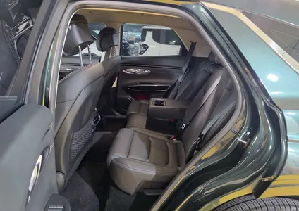 Genesis GV70 2.5T AWD 2023 6