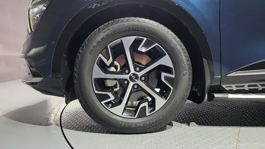 Kia 5 2WD 2022 5