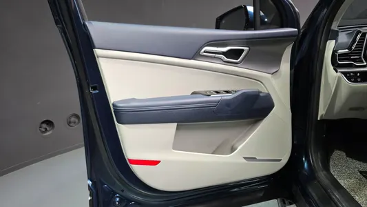 Kia 5 2WD 2022 24