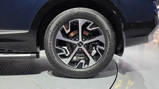 Kia 5 2WD 2022 21