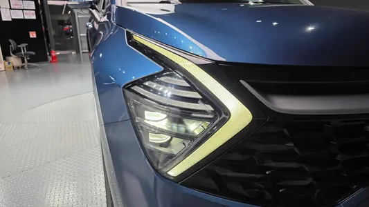 Kia 5 2WD 2022 22