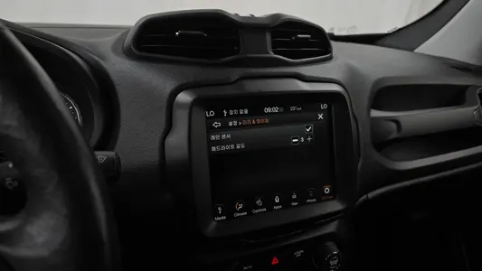Jeep 레니게이드 2.4 2019 32