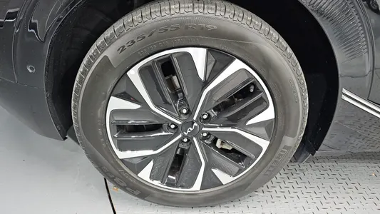 Kia EV6 4WD 2023 5