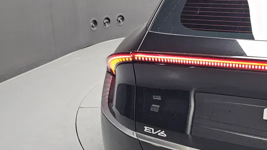 Kia EV6 4WD 2023 24