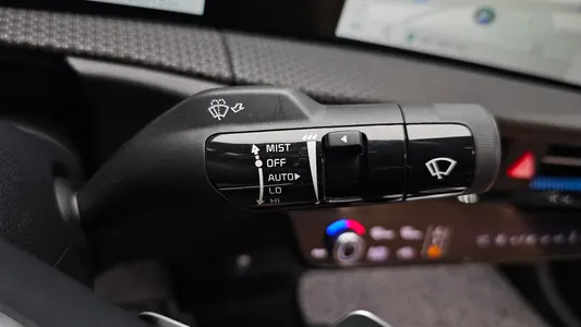 Kia EV6 4WD 2023 36