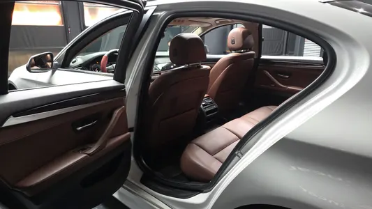 BMW 5 Series (F10) 520d xDrive 2014 26